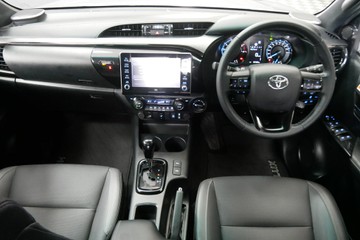 https://vehicle-cdn.autoleague.cloud/30640_U110546_11.jpg