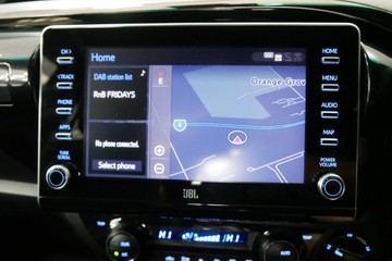 https://vehicle-cdn.autoleague.cloud/30640_U110546_14.jpg