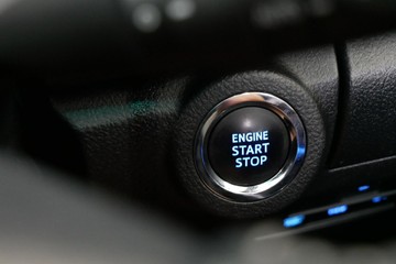https://vehicle-cdn.autoleague.cloud/30640_U110546_20.jpg
