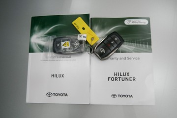 https://vehicle-cdn.autoleague.cloud/30640_U110546_25.jpg