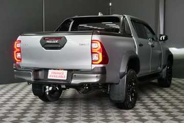 https://vehicle-cdn.autoleague.cloud/30640_U110546_4.jpg