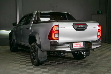 https://vehicle-cdn.autoleague.cloud/30640_U110546_6.jpg