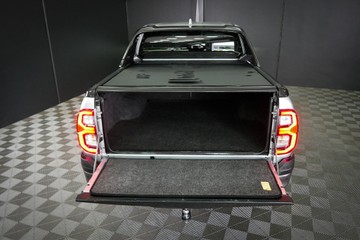 https://vehicle-cdn.autoleague.cloud/30640_U110546_8.jpg