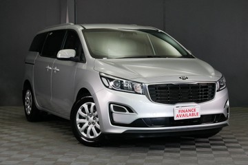 https://vehicle-cdn.autoleague.cloud/30640_U110560_1.jpg