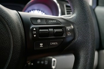 https://vehicle-cdn.autoleague.cloud/30640_U110560_15.jpg