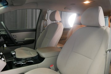 https://vehicle-cdn.autoleague.cloud/30640_U110560_18.jpg