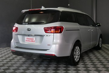 https://vehicle-cdn.autoleague.cloud/30640_U110560_4.jpg