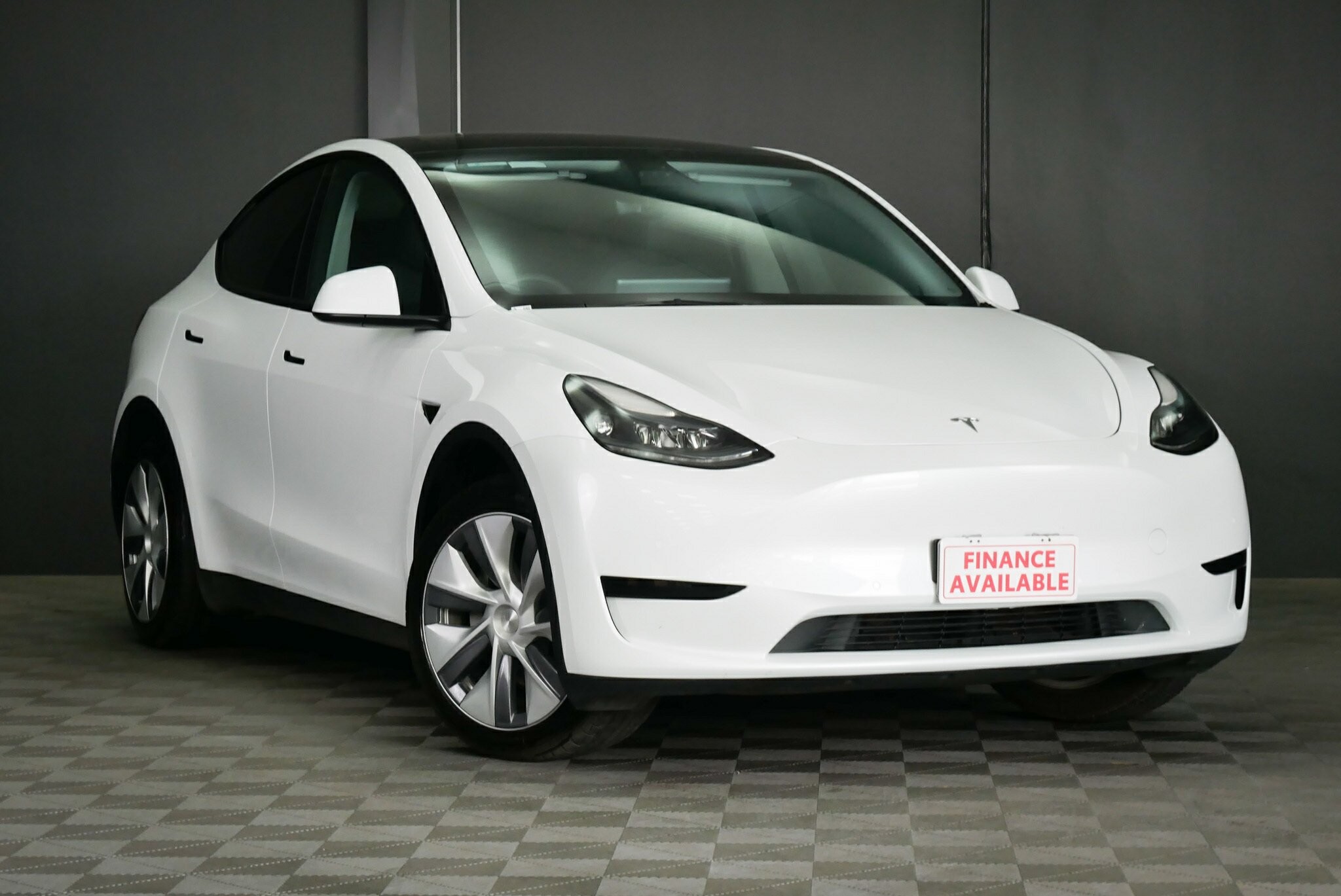 Tesla Model Y image 1