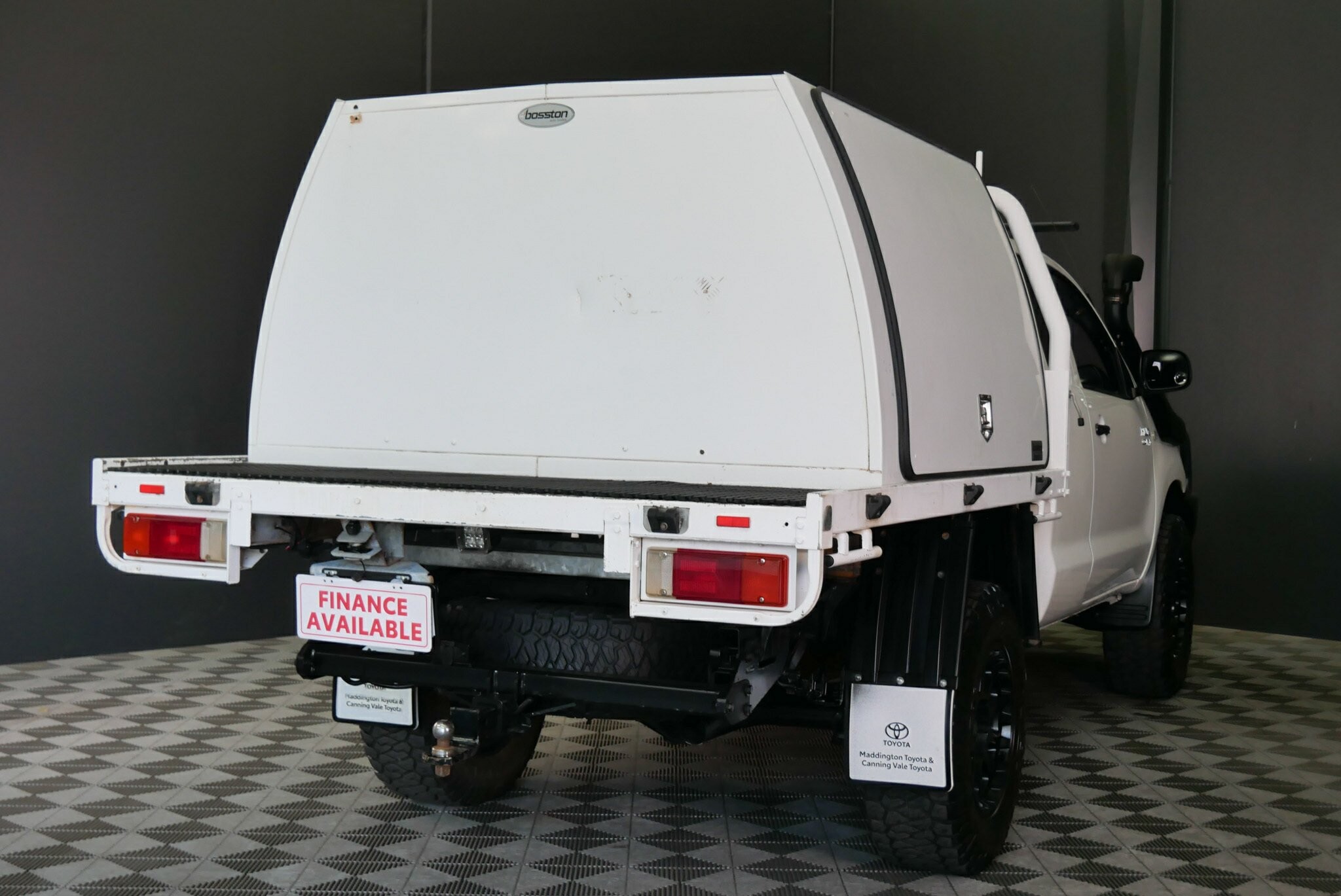 Toyota Hilux image 4