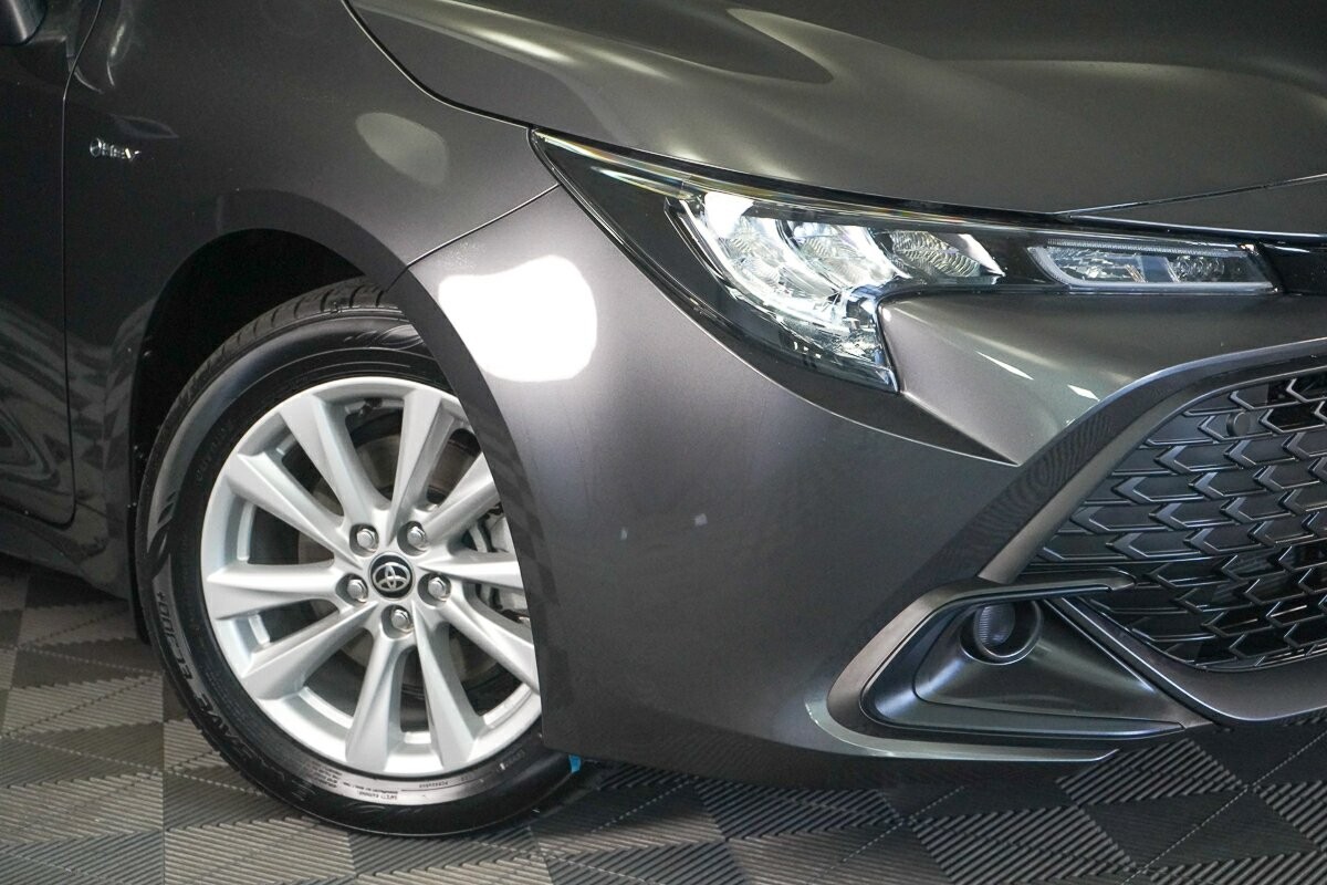 Toyota Corolla image 2