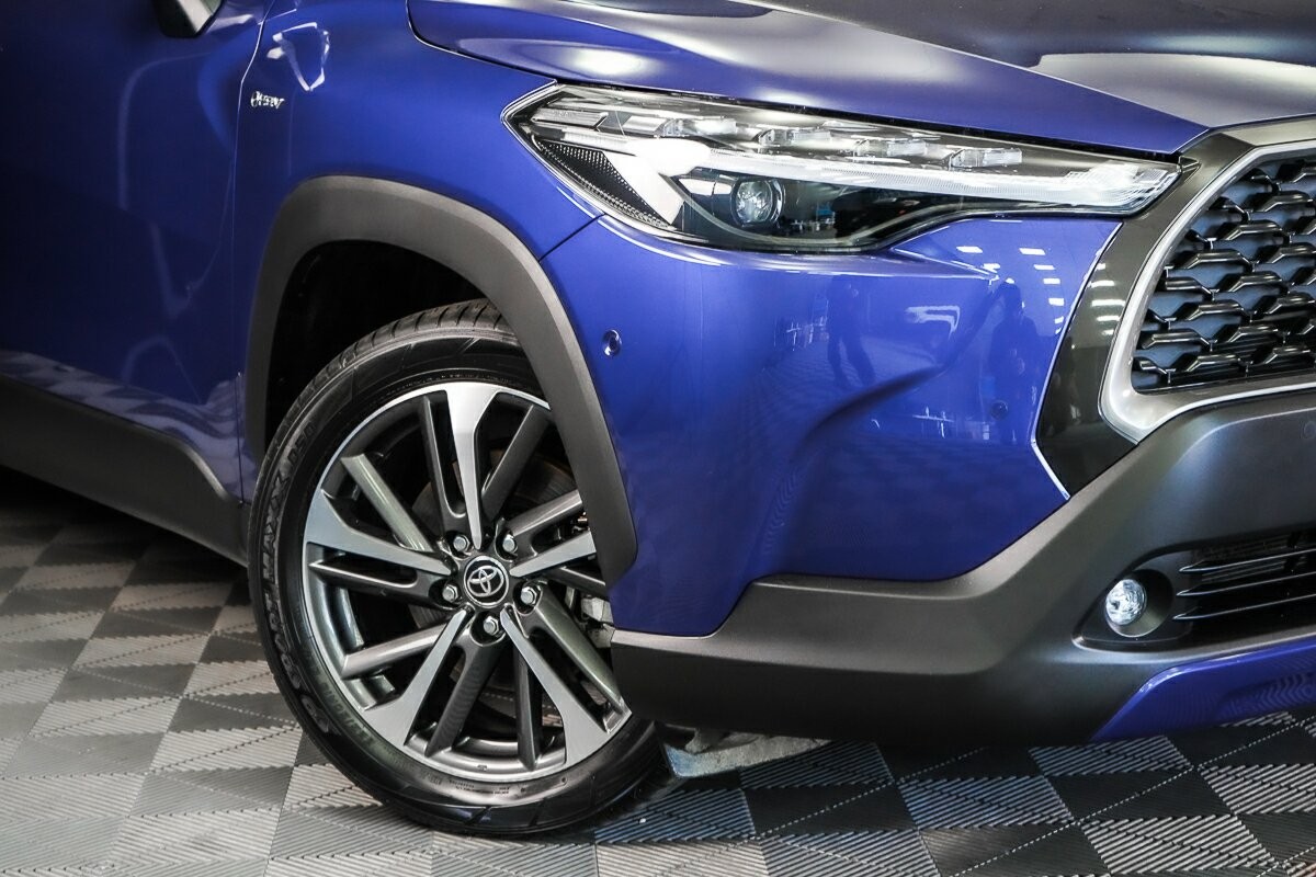 Toyota Corolla Cross image 2