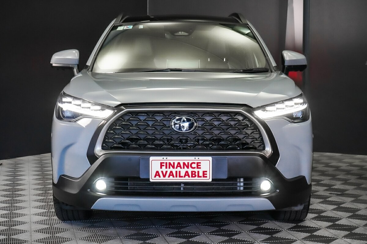 Toyota Corolla Cross image 3