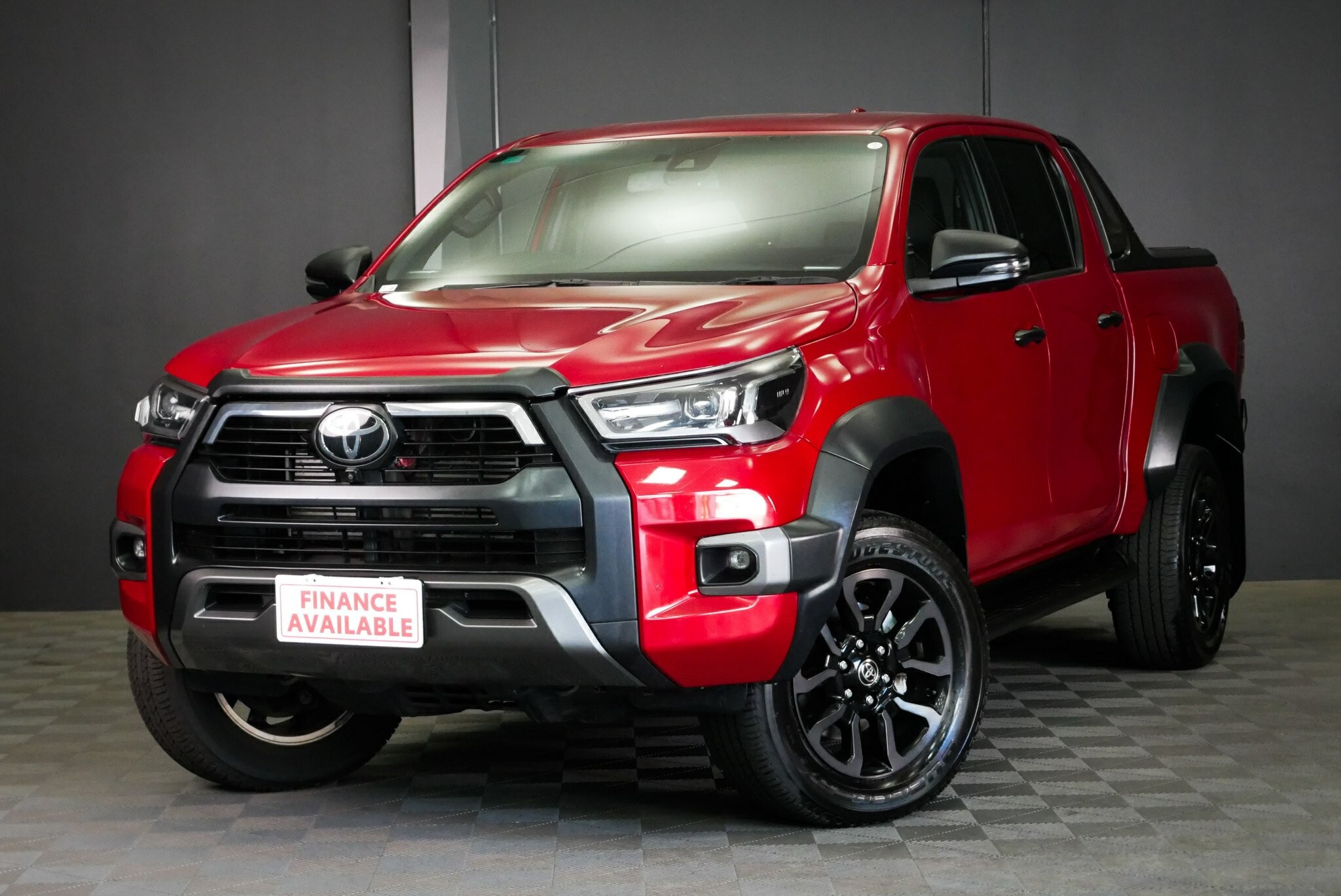 Toyota Hilux image 3