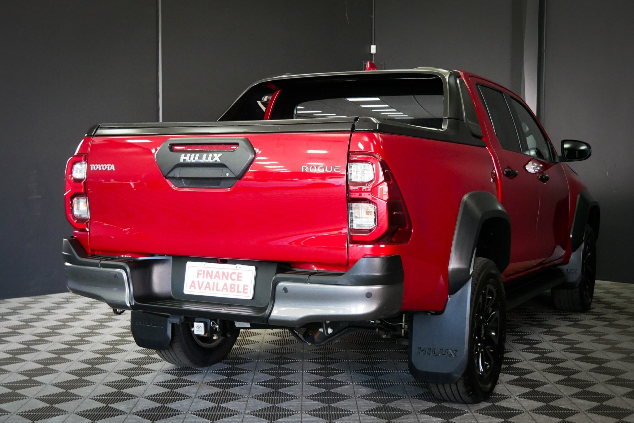 Toyota Hilux image 4