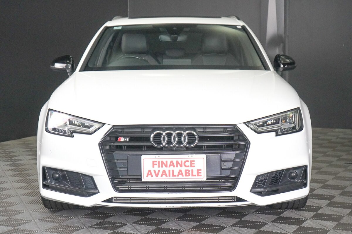 Audi S4 image 3