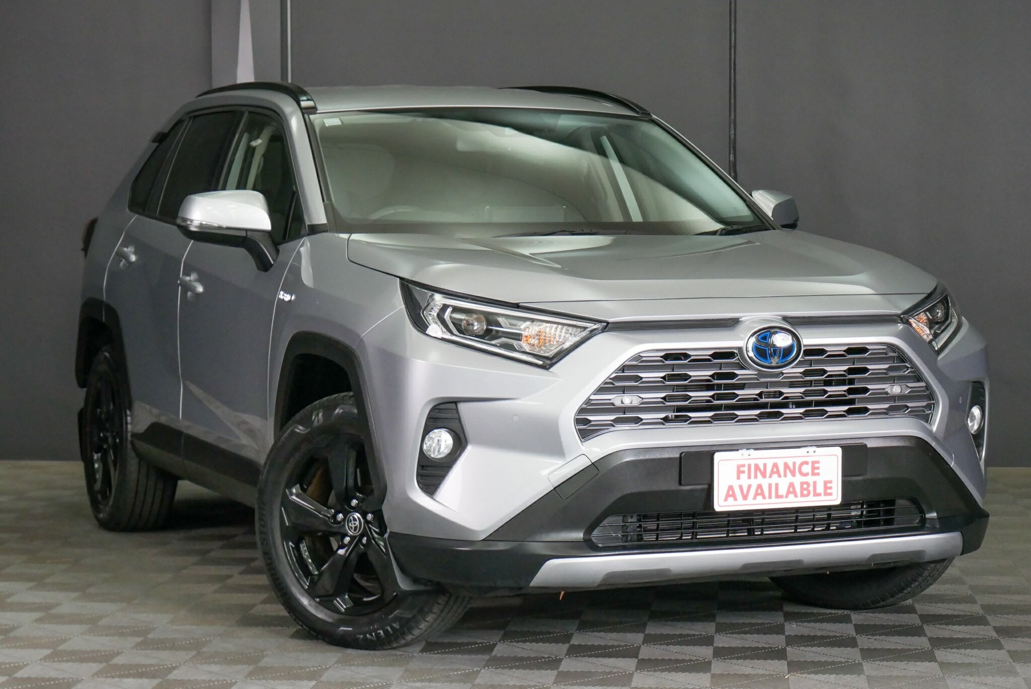 Toyota Rav4 image 1
