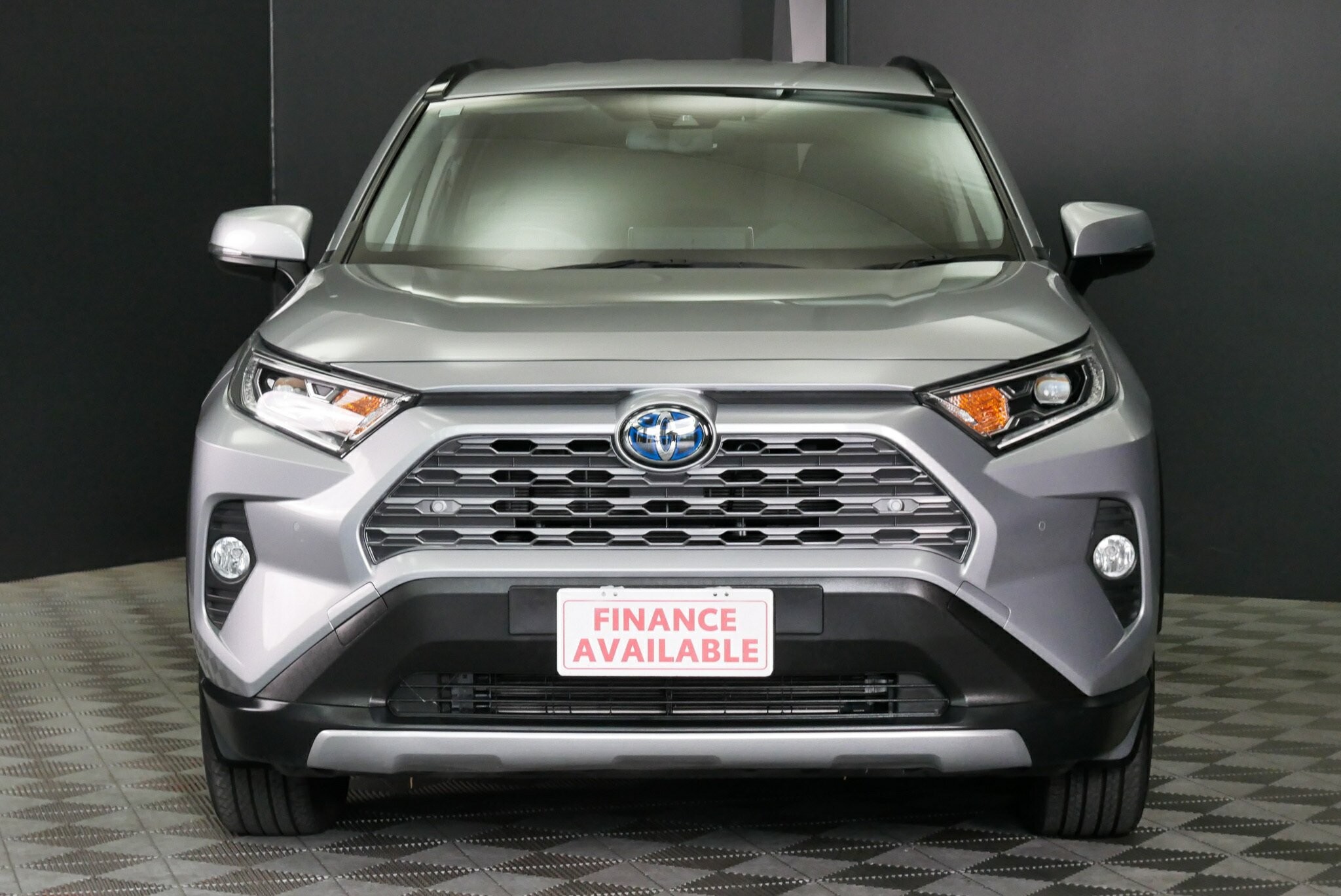 Toyota Rav4 image 2
