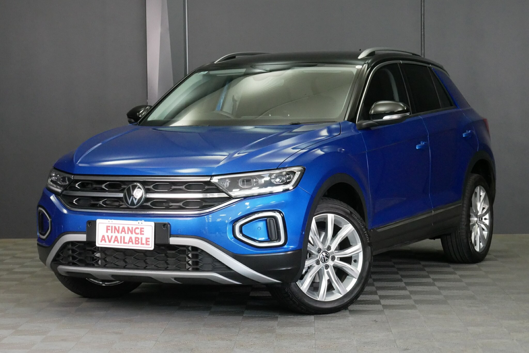 Volkswagen T-roc image 3