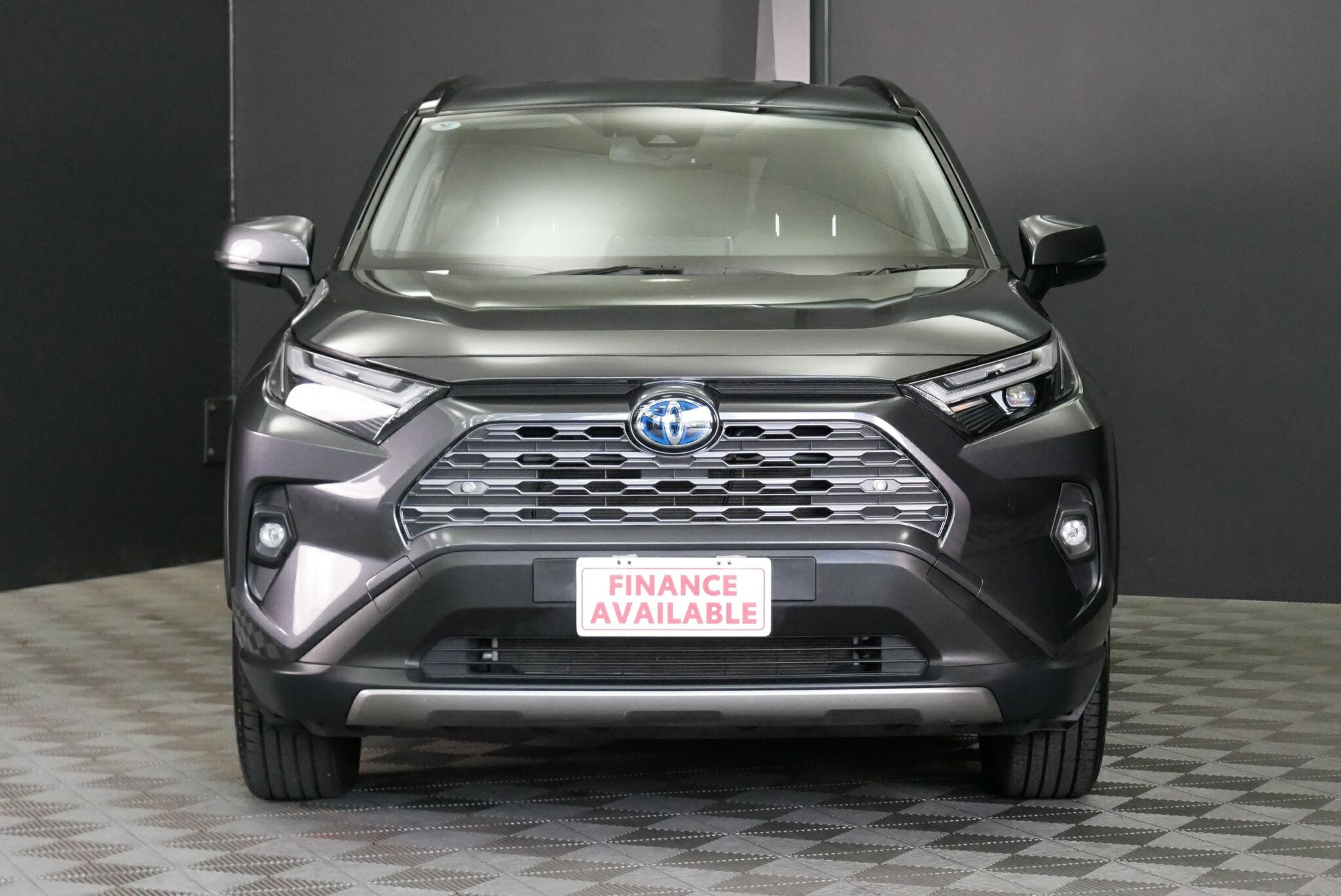 Toyota Rav4 image 2
