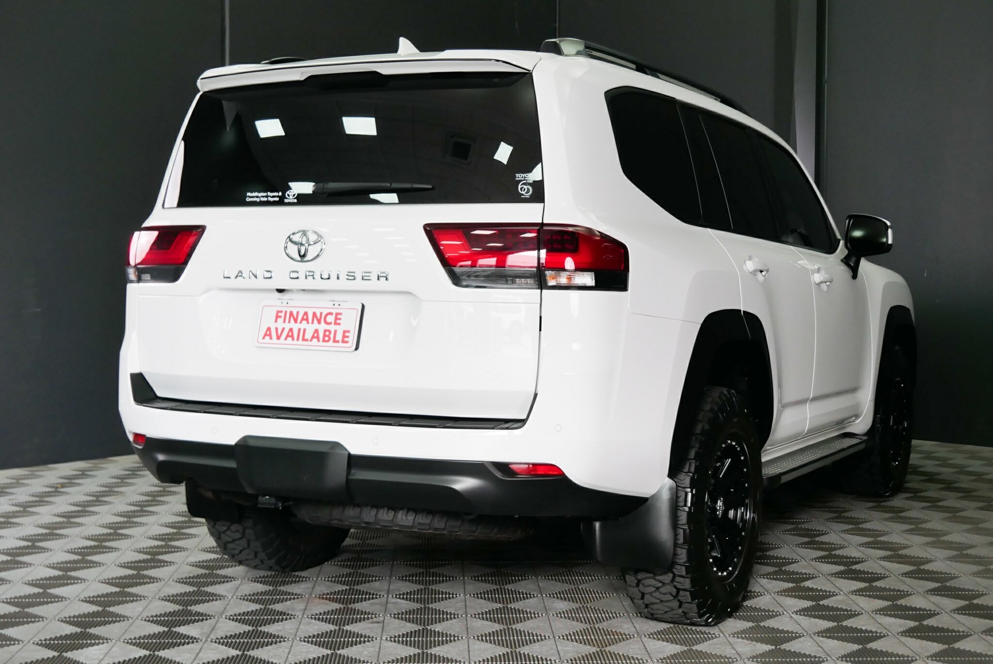 Toyota Landcruiser image 4