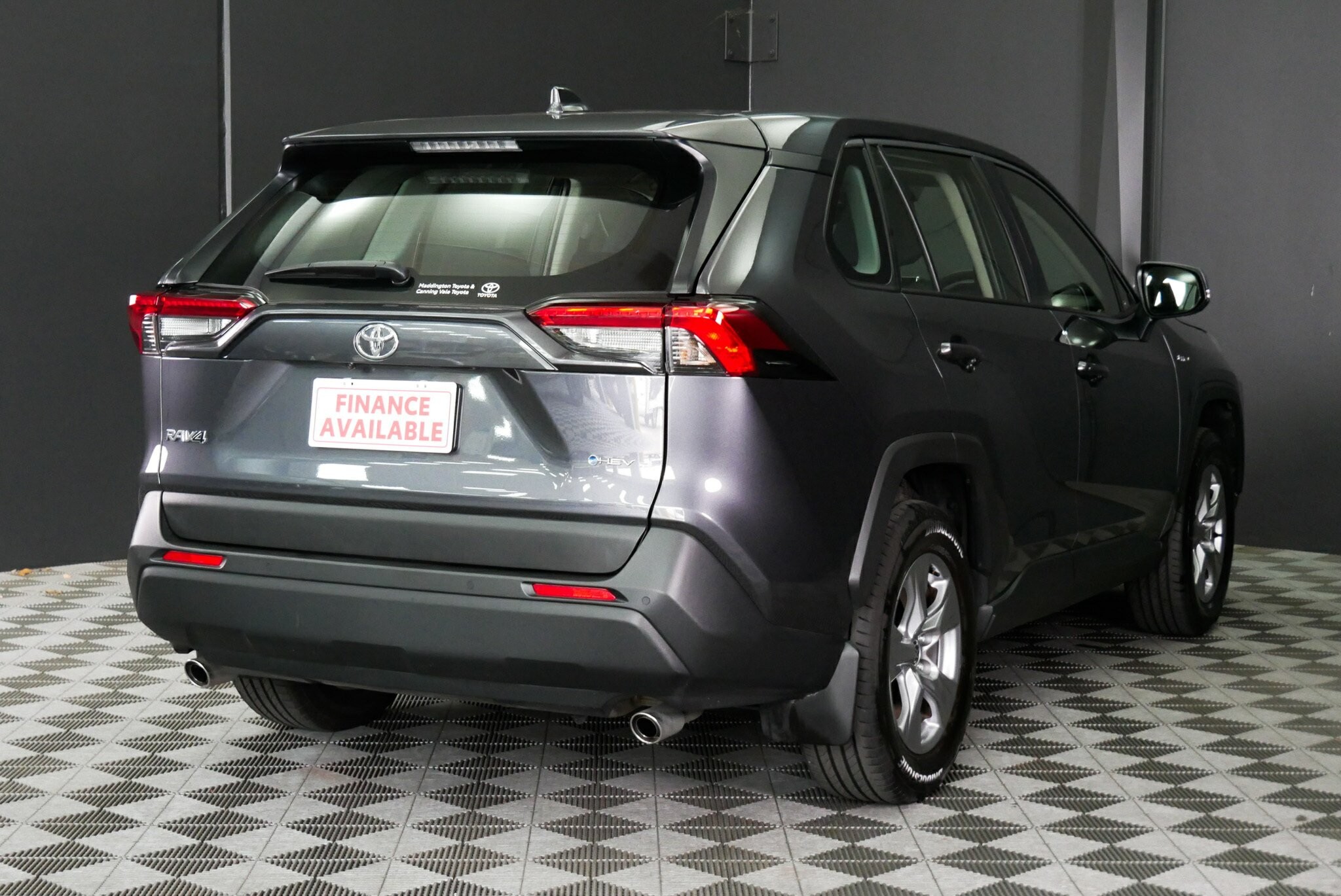 Toyota Rav4 image 4