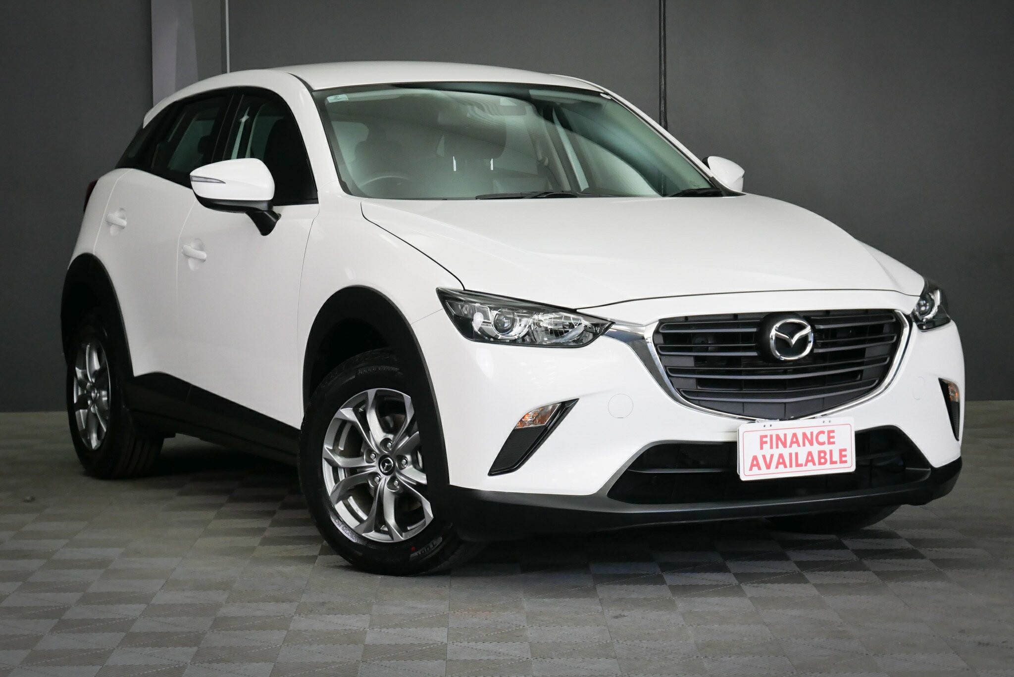Mazda Cx-3 image 1