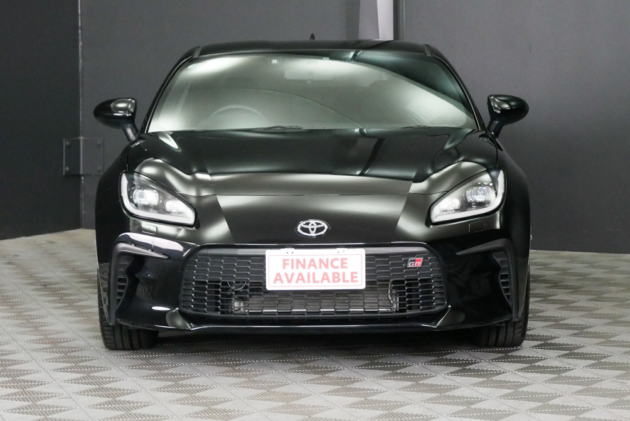 Toyota Gr86 image 2
