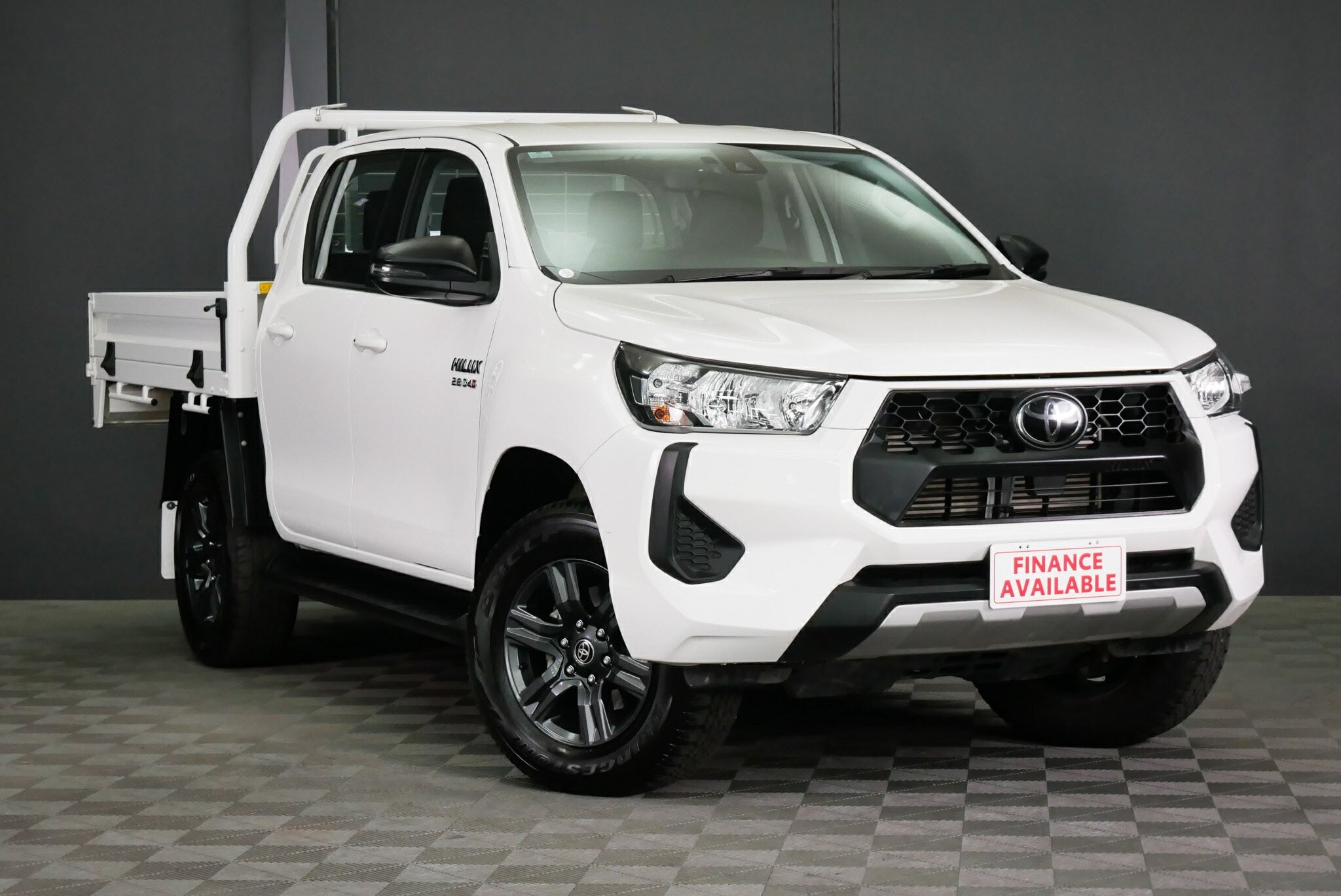 Toyota Hilux image 1