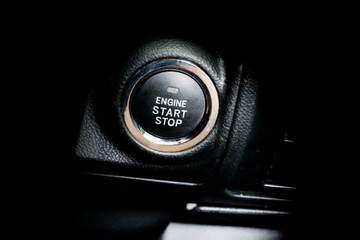 https://vehicle-cdn.autoleague.cloud/30640_U110738_19.jpg