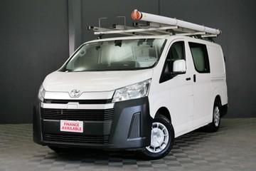 https://vehicle-cdn.autoleague.cloud/30640_U110745_3.jpg