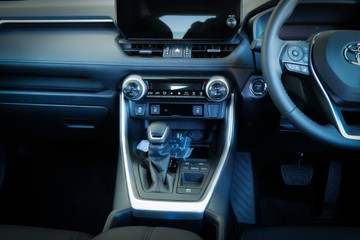 https://vehicle-cdn.autoleague.cloud/30640_U110749_11.jpg