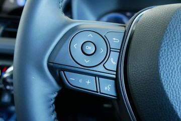 https://vehicle-cdn.autoleague.cloud/30640_U110749_12.jpg