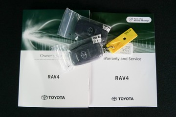 https://vehicle-cdn.autoleague.cloud/30640_U110749_28.jpg