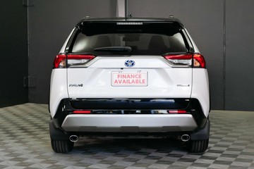 https://vehicle-cdn.autoleague.cloud/30640_U110749_5.jpg