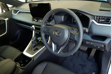 https://vehicle-cdn.autoleague.cloud/30640_U110749_8.jpg
