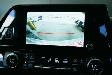 https://vehicle-cdn.autoleague.cloud/30640_U110756_11.jpg