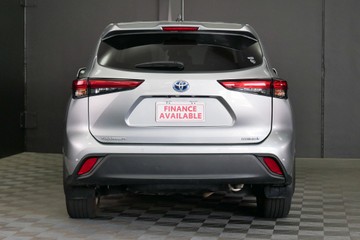 https://vehicle-cdn.autoleague.cloud/30640_U110756_4.jpg