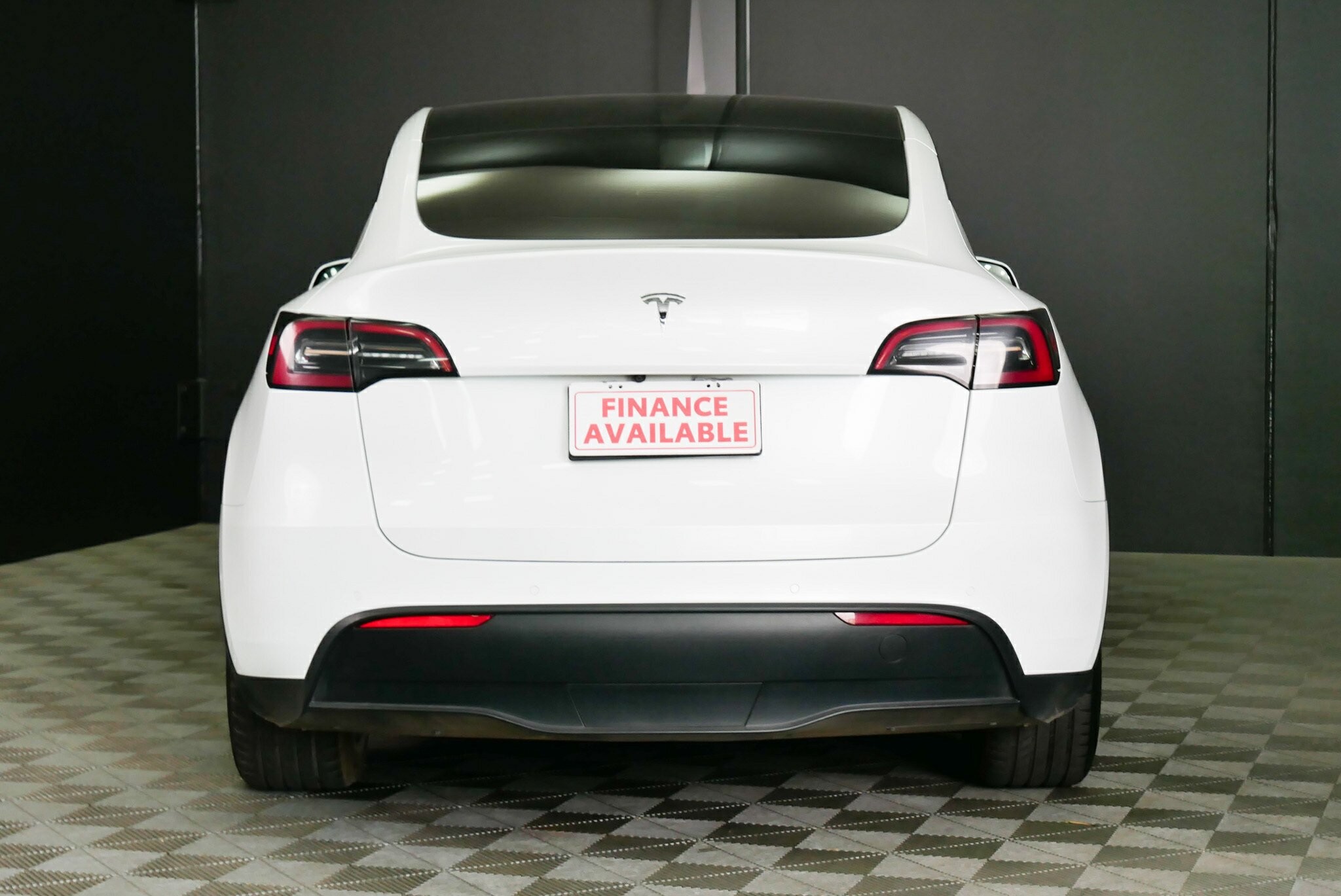 Tesla Model Y image 4