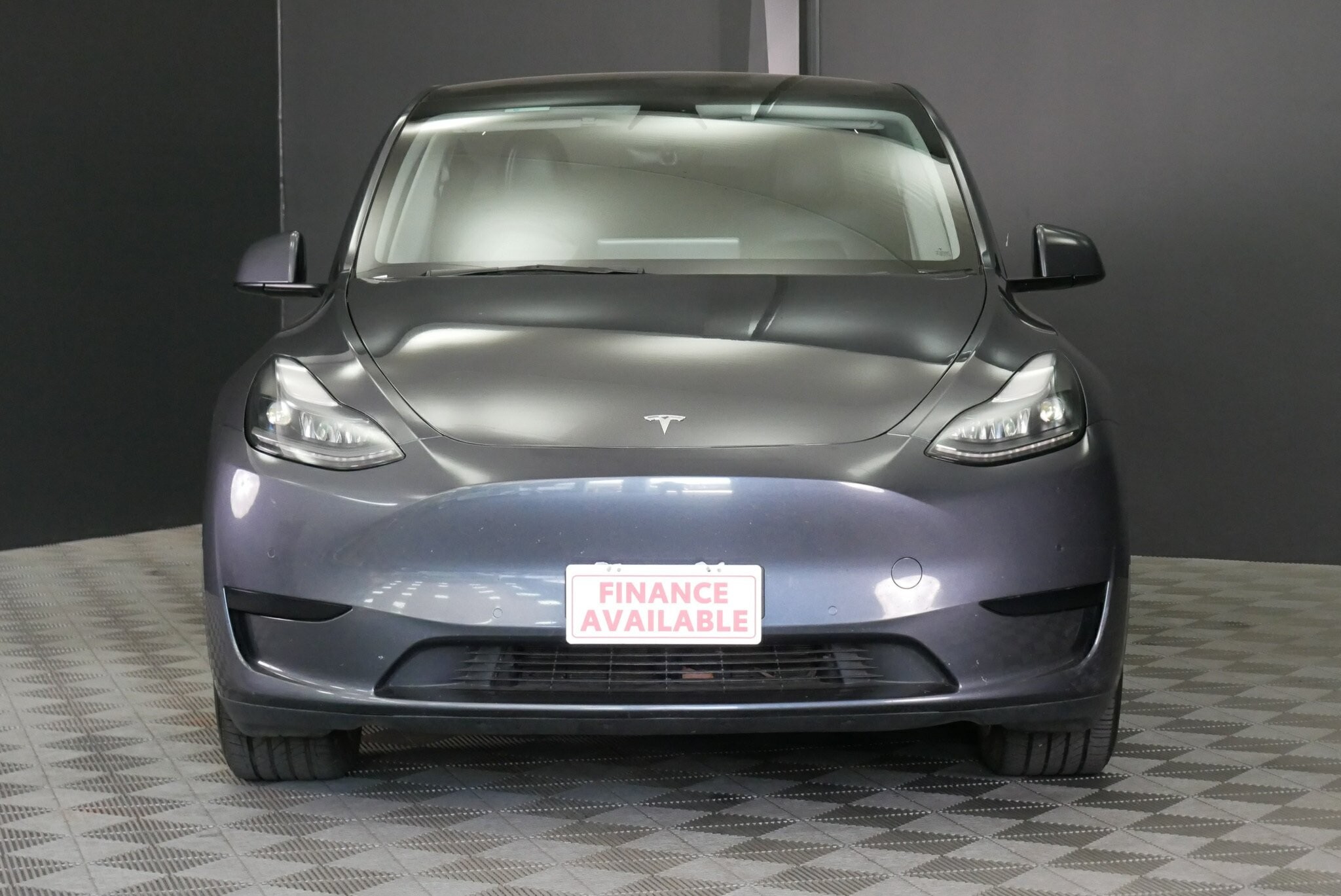 Tesla Model Y image 2