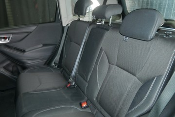 https://vehicle-cdn.autoleague.cloud/30640_U110803_19.jpg