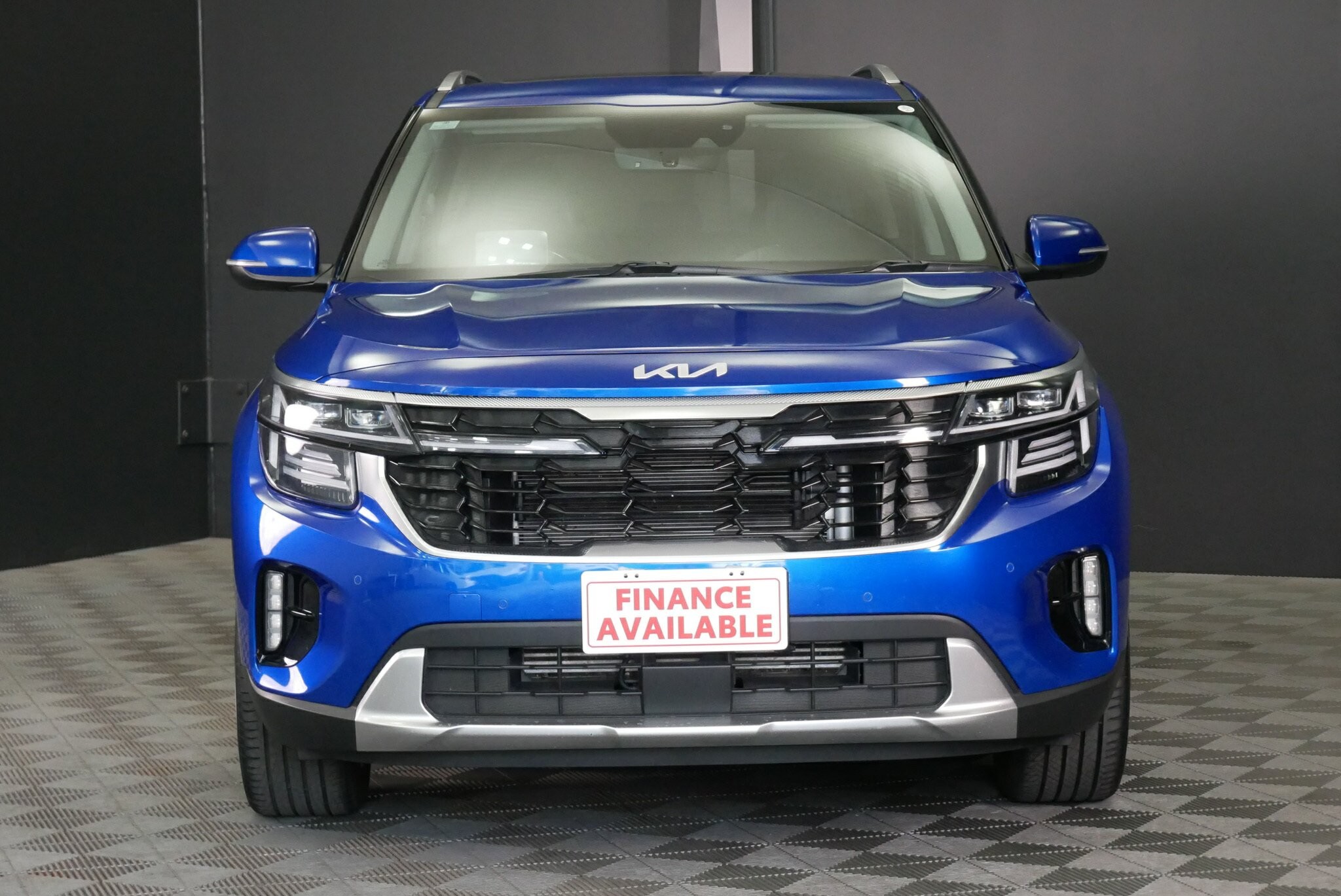 Kia Seltos image 2
