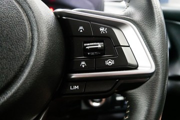 https://vehicle-cdn.autoleague.cloud/30640_U110811_14.jpg
