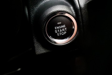 https://vehicle-cdn.autoleague.cloud/30640_U110818_16.jpg