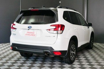 https://vehicle-cdn.autoleague.cloud/30640_U110818_4.jpg