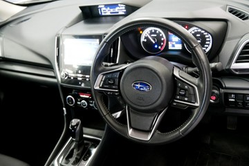 https://vehicle-cdn.autoleague.cloud/30640_U110818_8.jpg