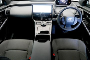 https://vehicle-cdn.autoleague.cloud/30640_U110823_10.jpg