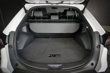 https://vehicle-cdn.autoleague.cloud/30640_U110823_7.jpg