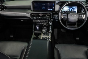 https://vehicle-cdn.autoleague.cloud/30640_U110834_19.jpg