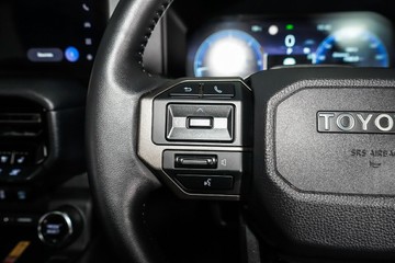 https://vehicle-cdn.autoleague.cloud/30640_U110834_23.jpg