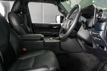 https://vehicle-cdn.autoleague.cloud/30640_U110834_24.jpg